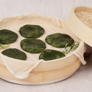 봉래산 백미 쑥개떡이야 삶은쑥 국산 선물용 건강간식 직접생산 여행갈때 달지않은 청정지역 동강 저세마을